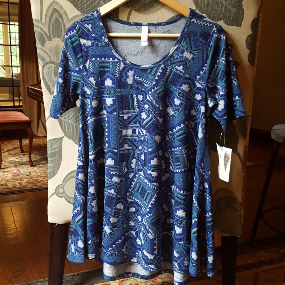Blue Lularoe top